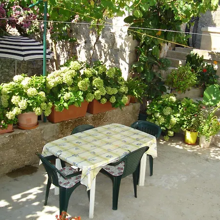 Smi - Large Terrace